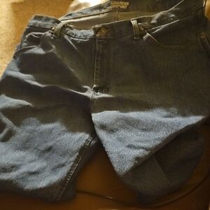 Wrangler Relaxed Fit Blue Jeans